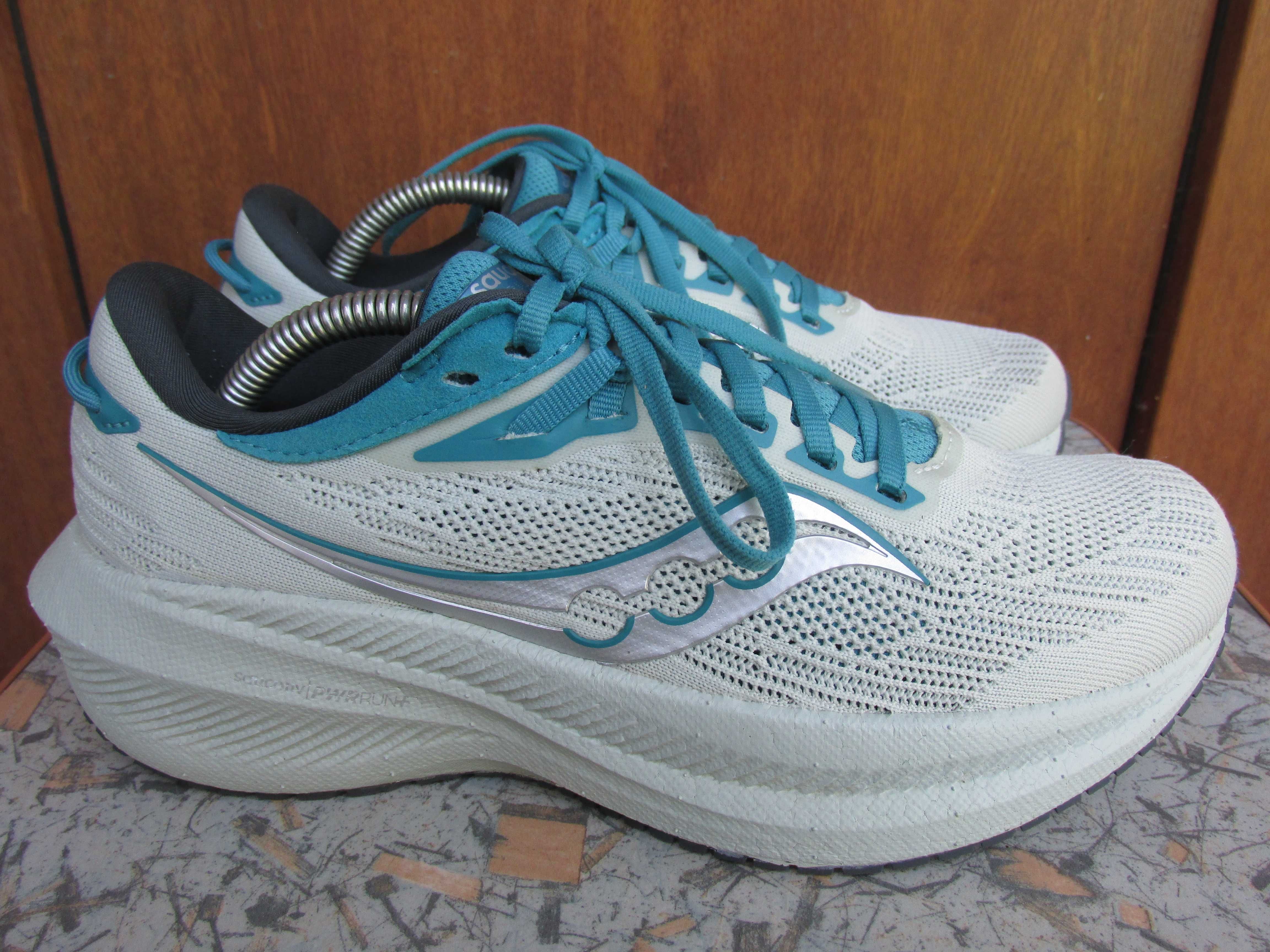 Кроссовки Saucony 38,5 размер