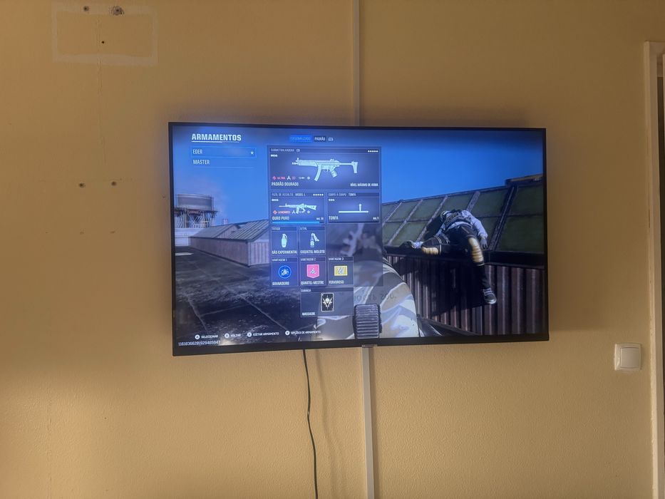 Samsung - 4K Ultra HD - Smart TV) modelo UE43AU7025KXXC