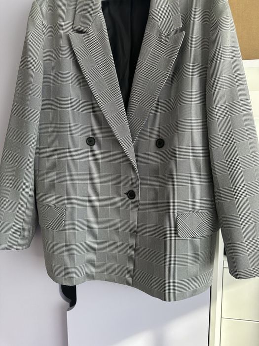 Жіночий жакет піджак