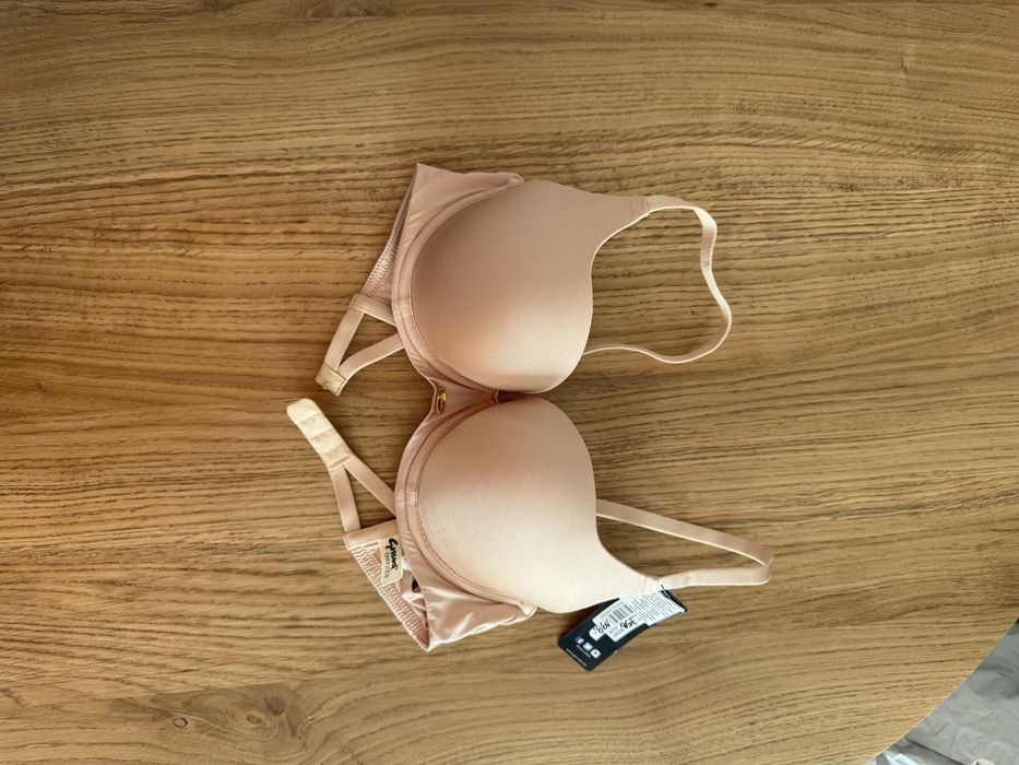 Biustonosz nowy 75B brytyjskiej firmy Gossard