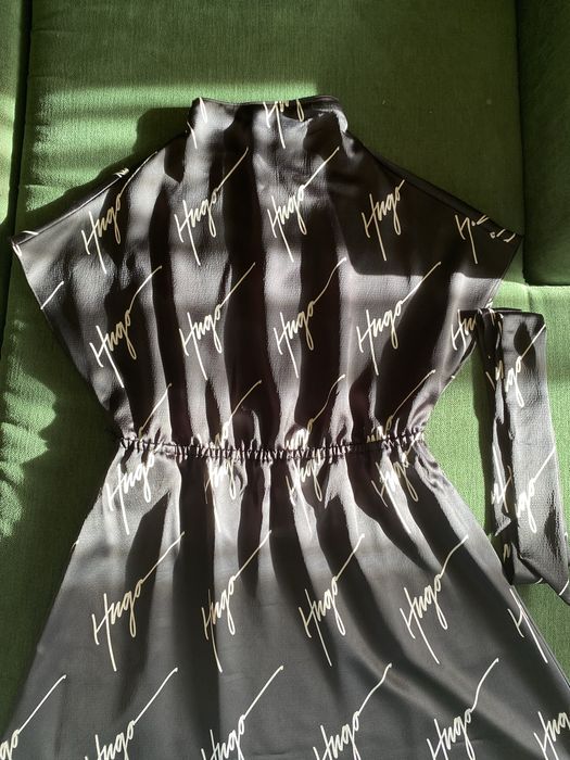 Платье Hugo Boss р 40 цена 4000 грн