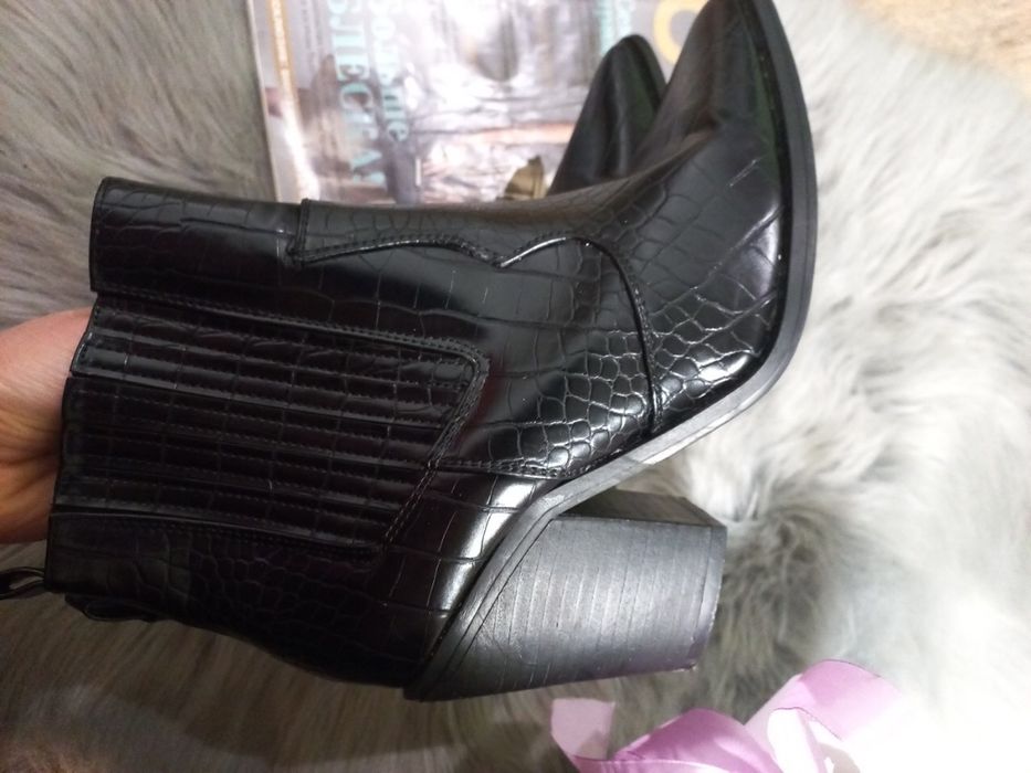 Казаки жіночі 42