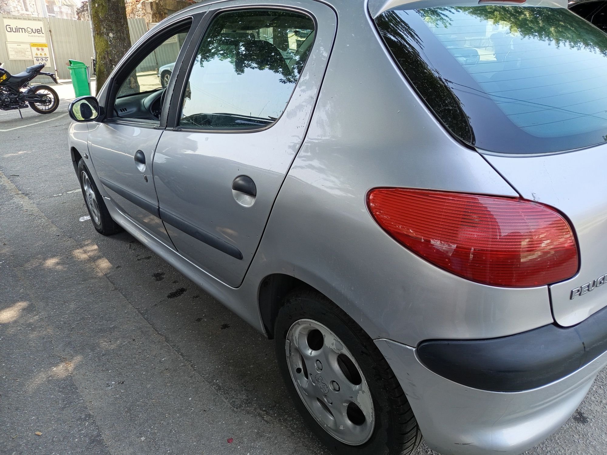 Vendo Peugeot 206 1.1 16V – 2002 – Gasolina – 750€