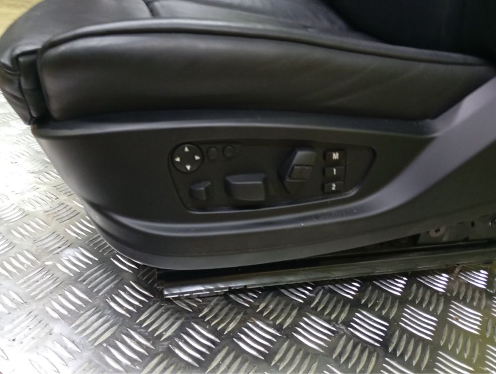 Передние Сидения Комфорт BMW X5 E70 Сиденья БМВ Х5 Е70 Сидіння сидушки