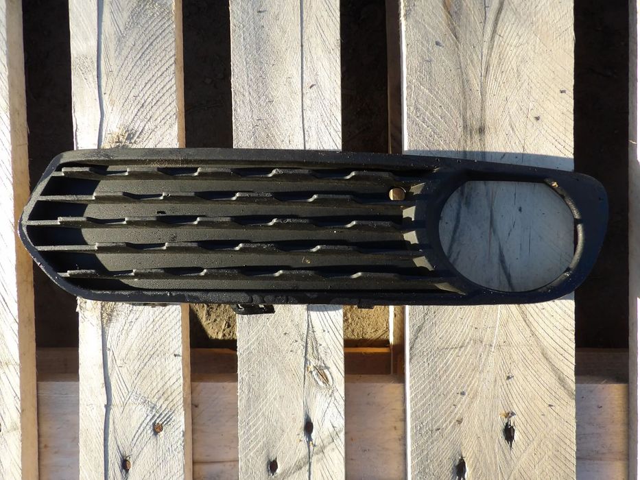 BMW - F20,F21 - KRATKA ZDERZAKA - PRZÓD - LEWA / PRAWA - CENA ZA 1 SZT - 7245869  7245870