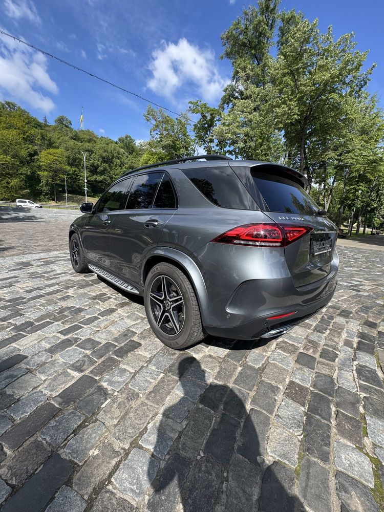 Продам Mercedes-Benz GLE300D 4 Matik