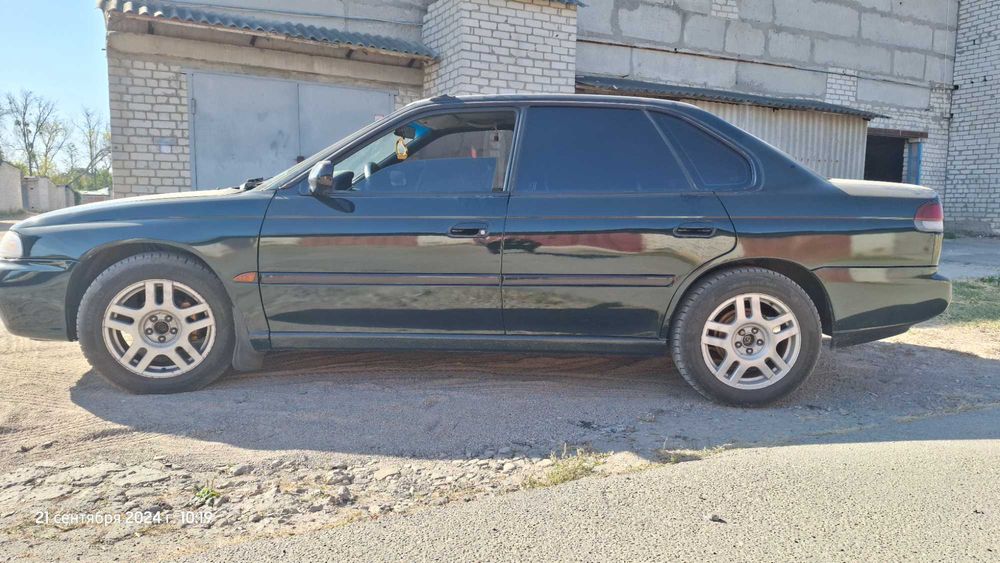 Продам или обменяю Subaru legacy 97 года в хорошем состоянии. Харьков!