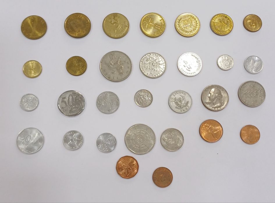 Lote 2 / Conjunto 2 de 30 Moedas diferentes