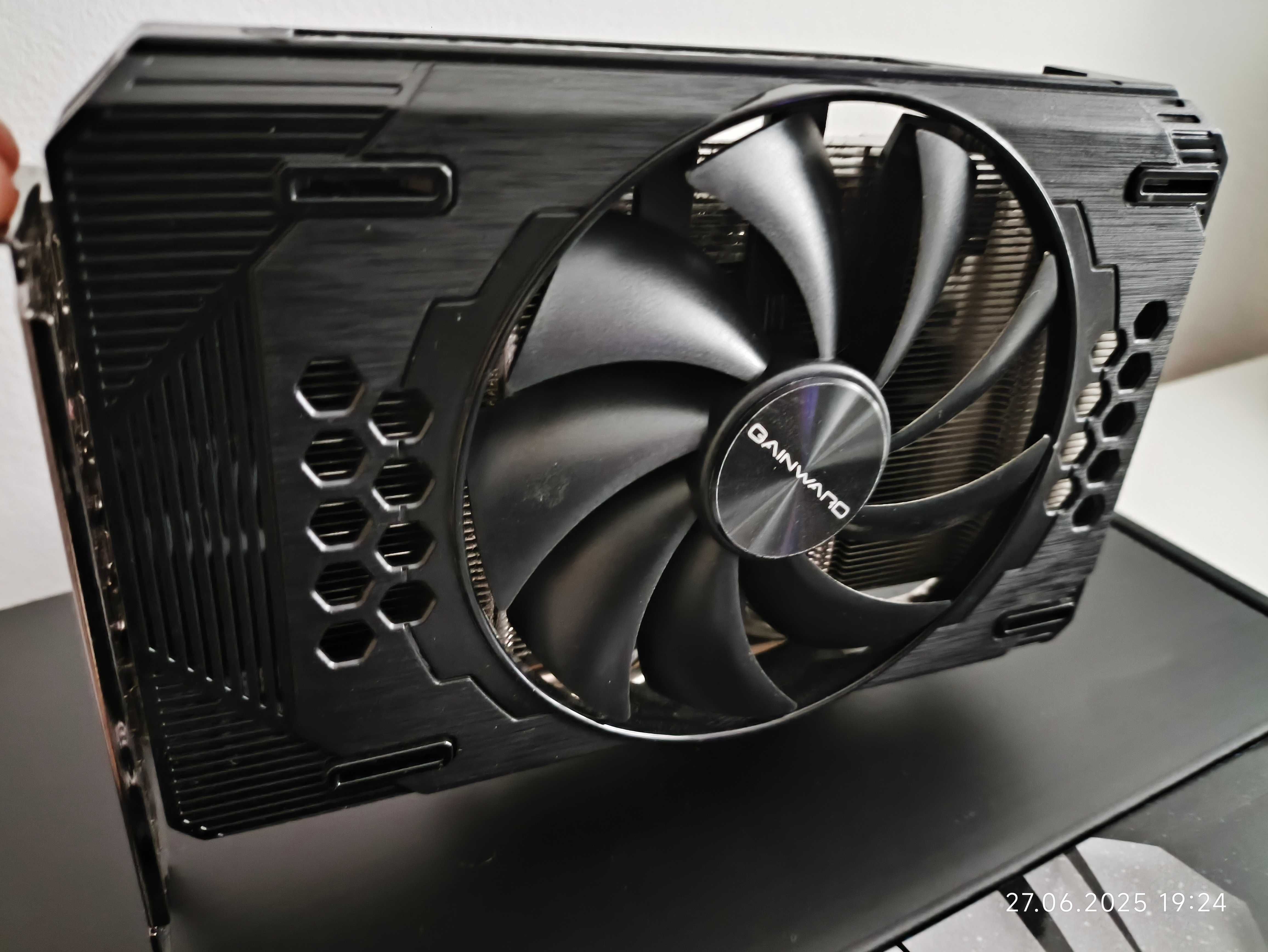 GPU Nvidia RTX 3060 Gainward 'Pegasus' - 12 GB vram