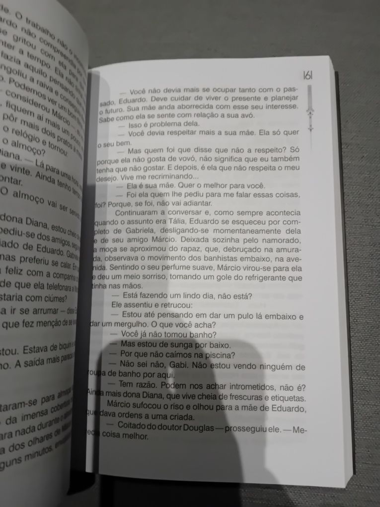 A Atriz • Mónica de Castro (Romance Espírita)