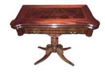 Mesa de jogo antiga