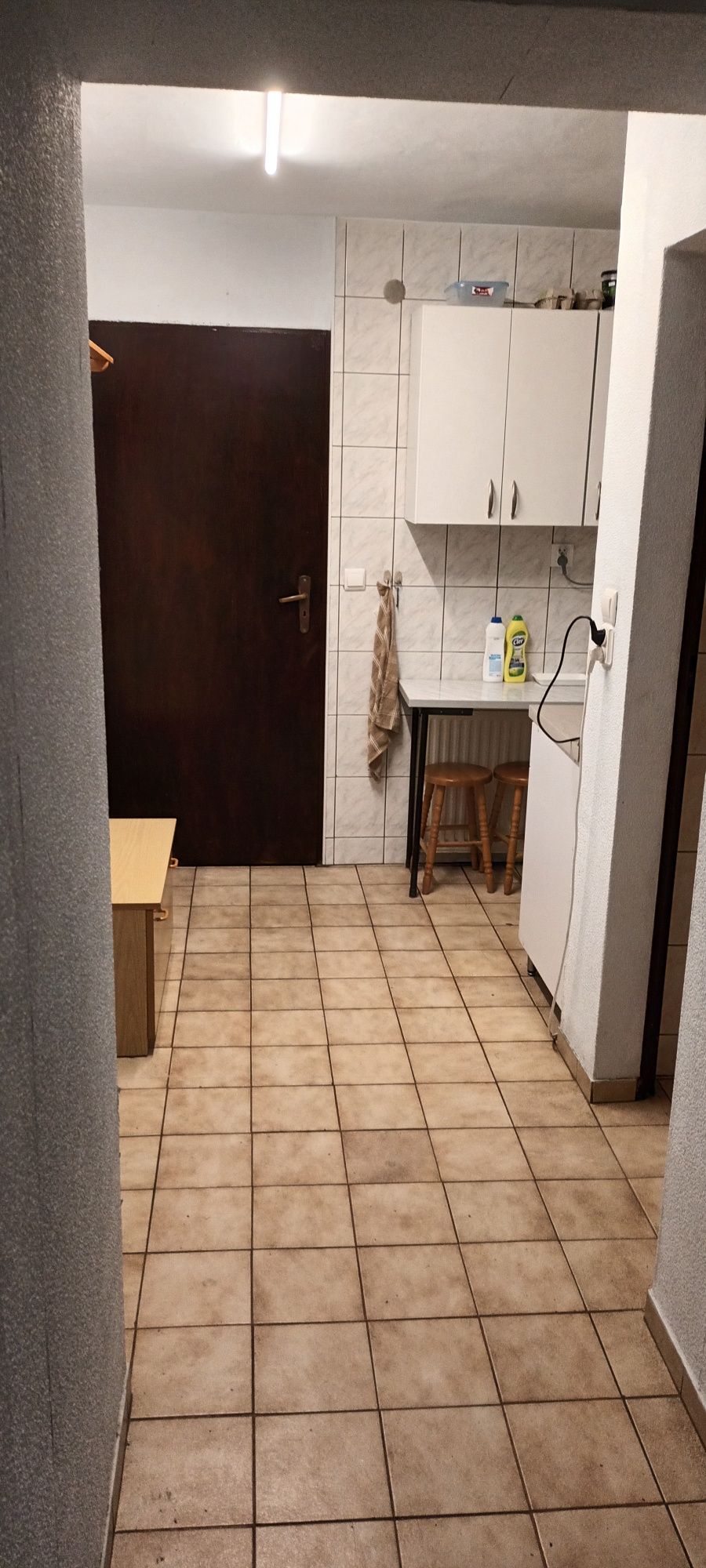 Do wynajęcia umeblowany pokój okolice Korony