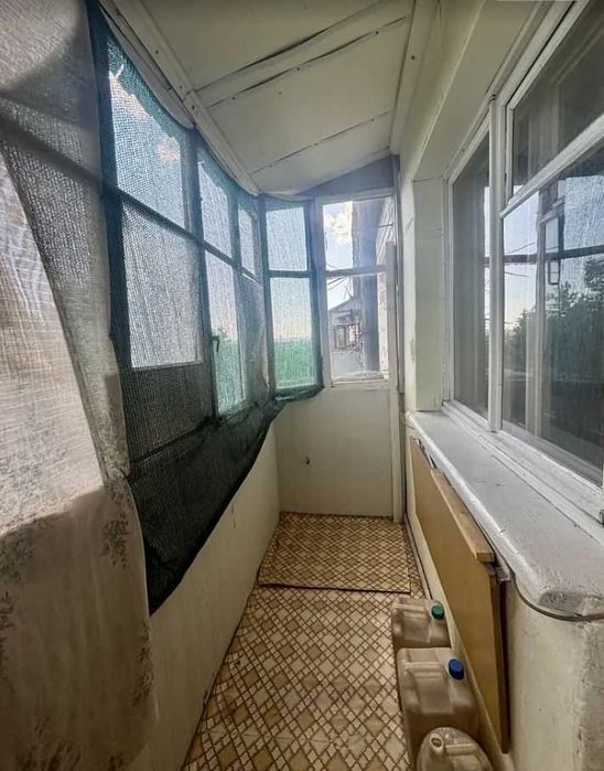 2 кім в ЦЕГЛІ на ЛІВОМУ БЕРЕЗІ (716553)