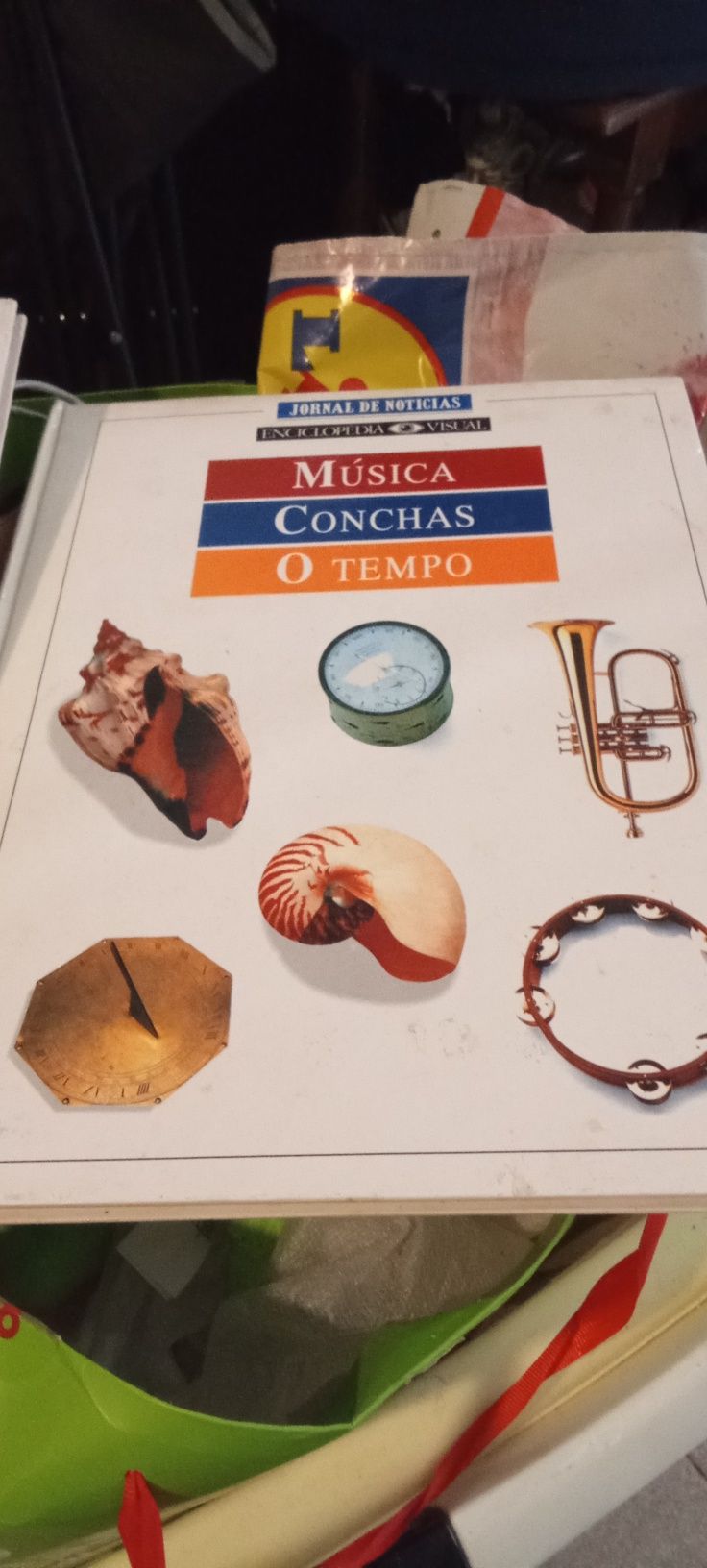 Enciclopédia visual do Jornal de Notícias