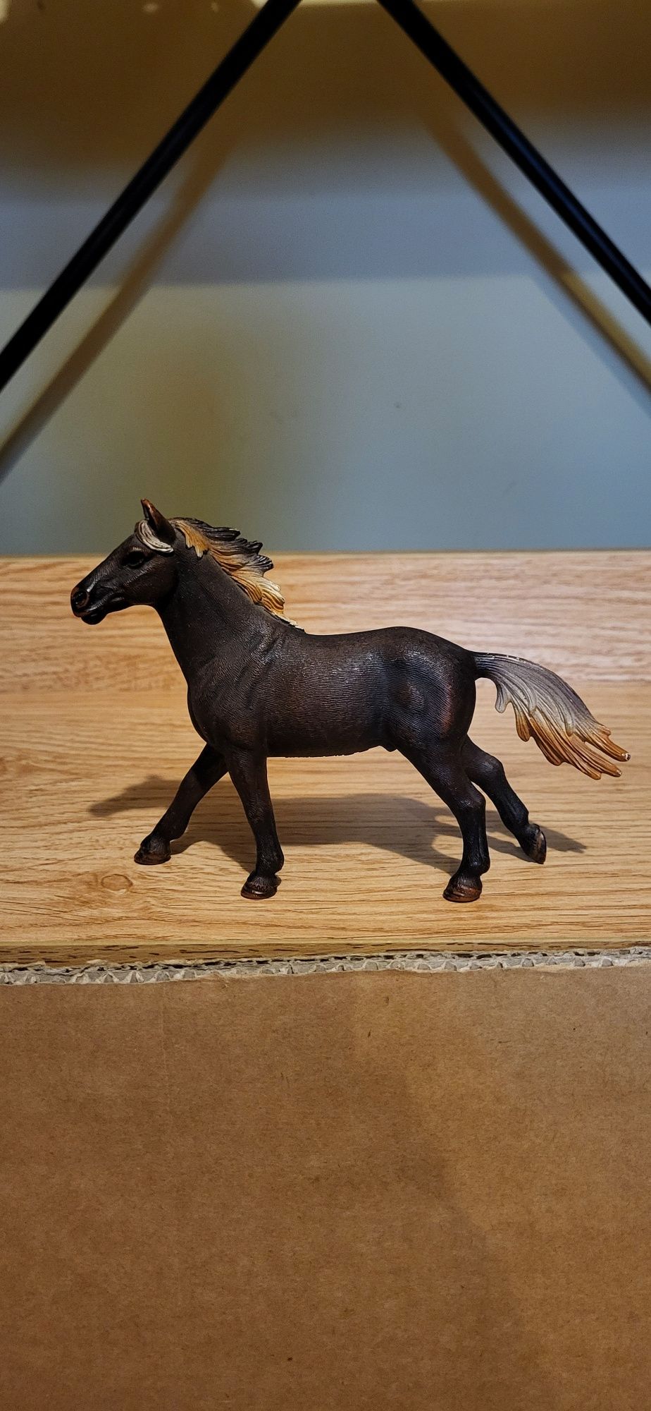 Schleich koń mustang ogier figurka model wycofany z 2015 r.