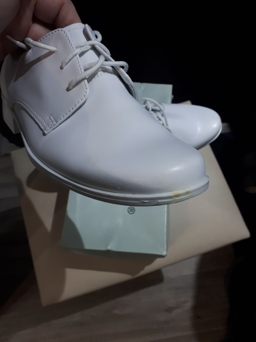 Buty chłopiec rozmiar 33