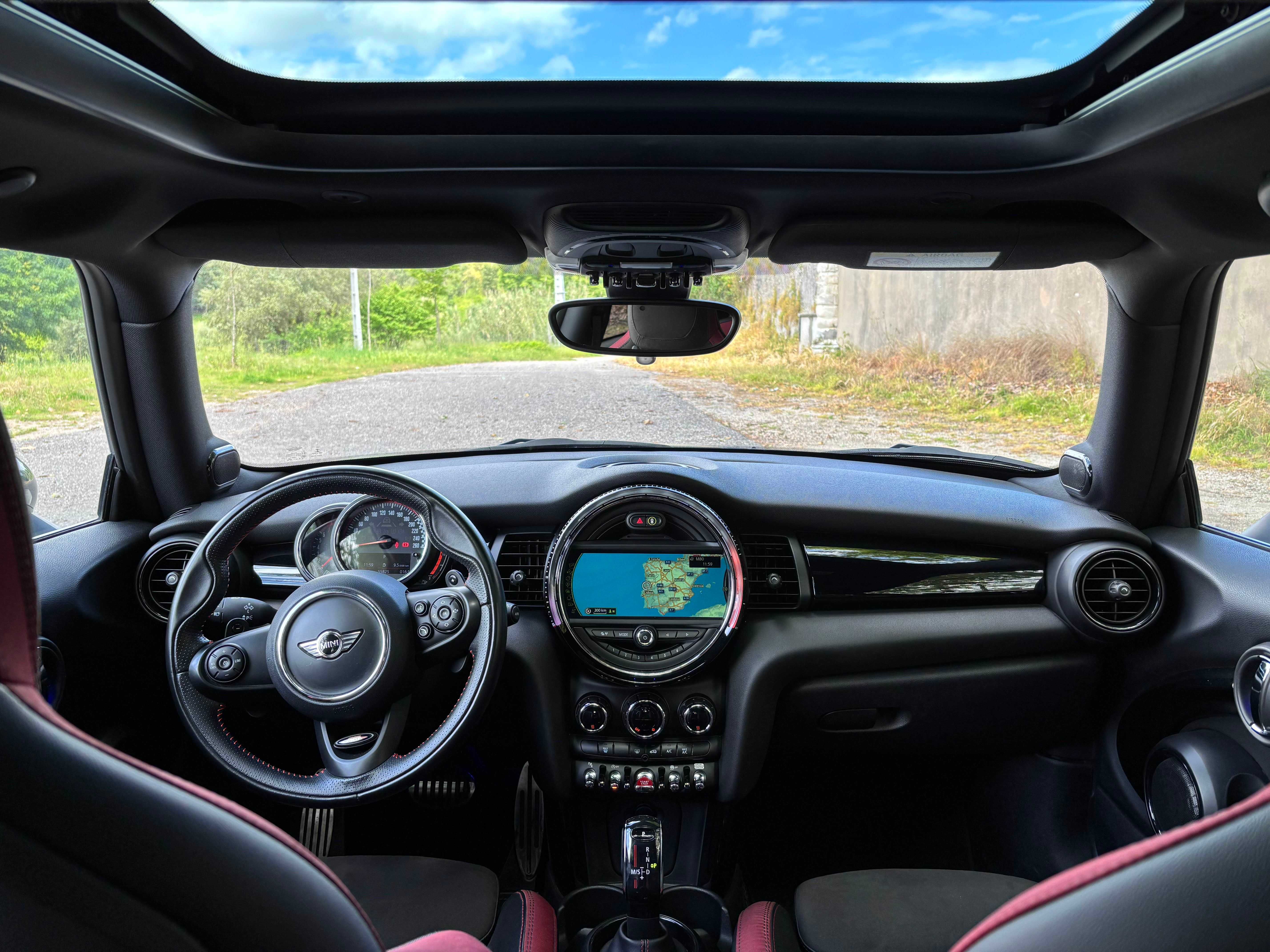 Mini John Cooper Works – 231cv – 56 mil km – Nacional - 11/2018
