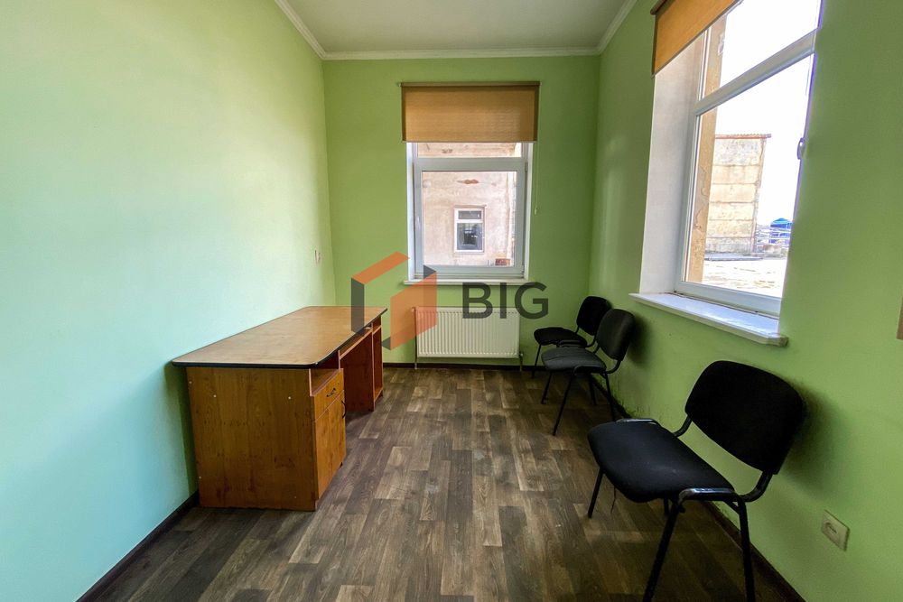 Здається в оренду виробничо-складське приміщення біля Луцька