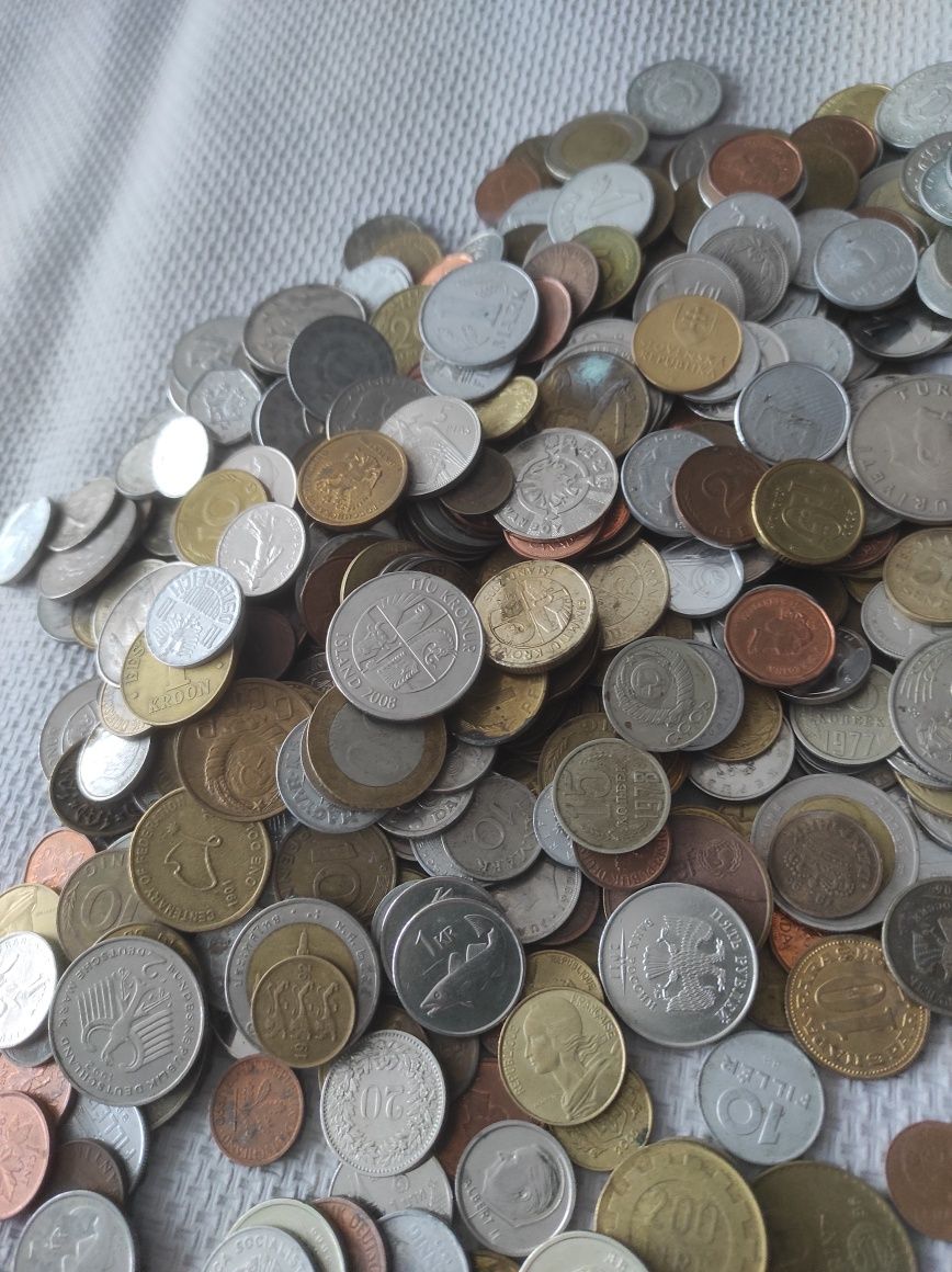 Stare Monety zagraniczne 600 sztuk 1.8 kg okres PRL