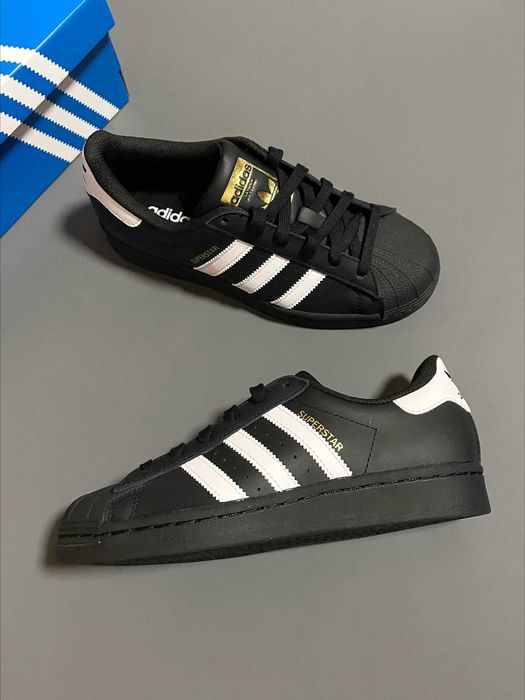 Buty damskie Trampk adidas SuperStar Cloud White Core Black R.42