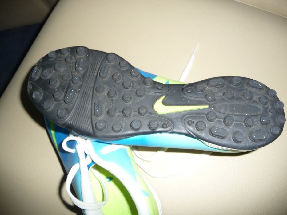buty na sztuczną trawę Nike