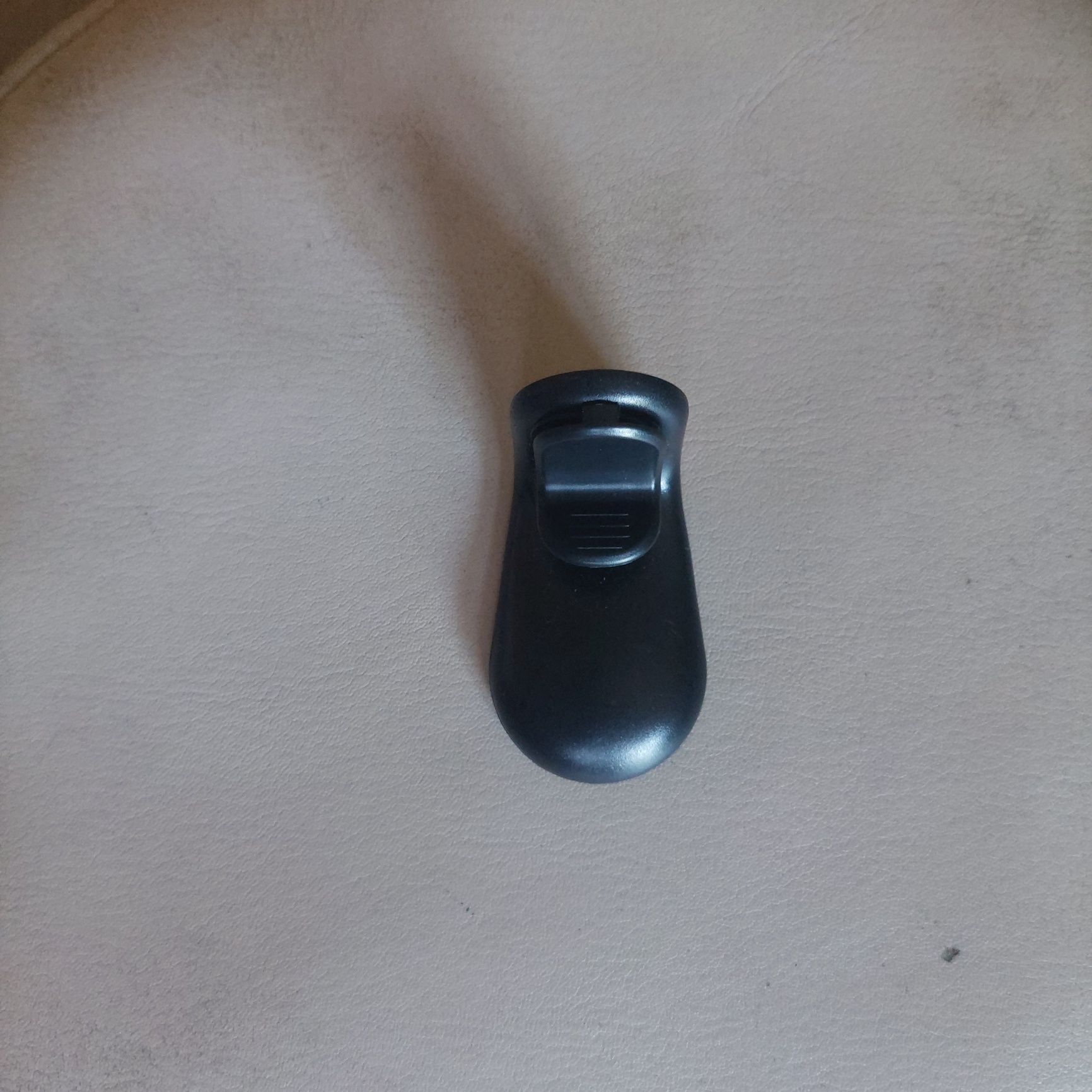 Suporte magnético para telemóvel