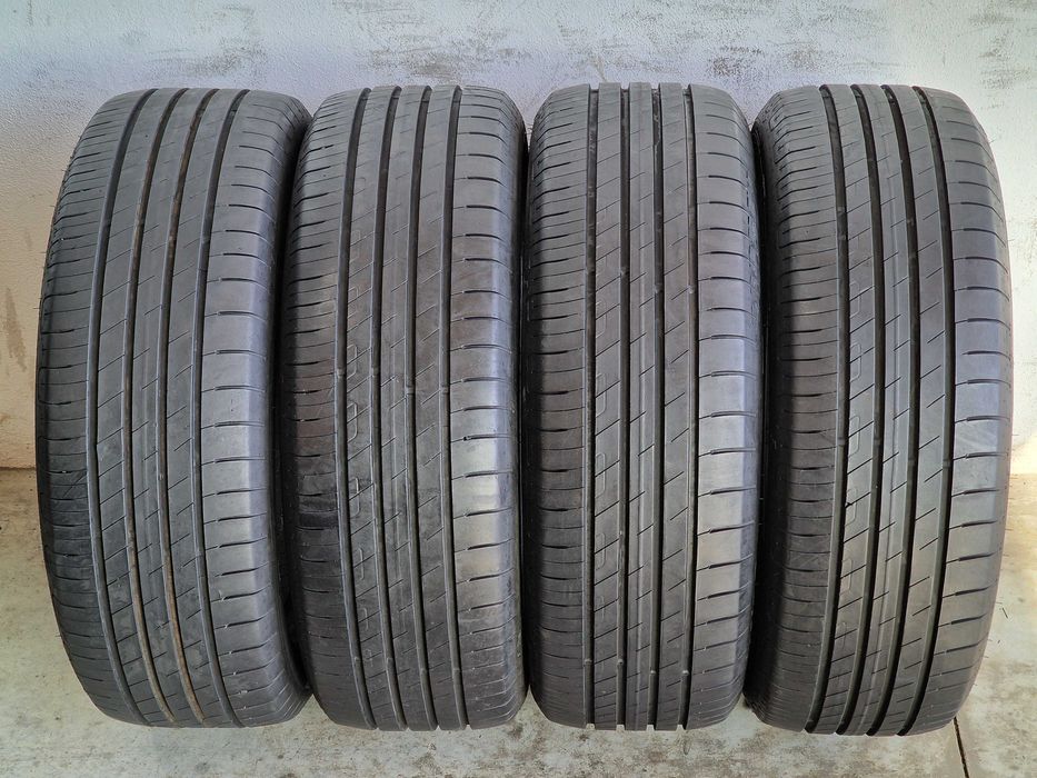 4 Pneus GOODYEAR Semi Novos 215/55R18