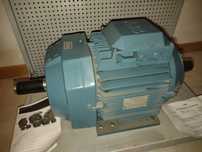 Motor elétrico ABB trifásico M2AA 132 Novo
