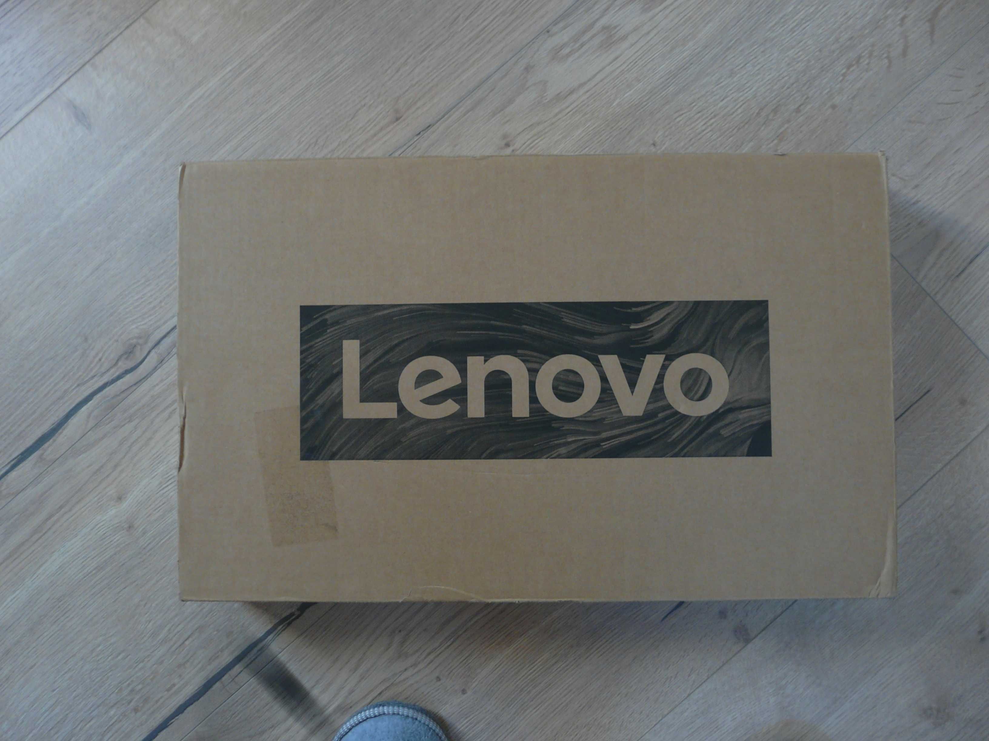 Laptop LENOVO, w bardzo dobrym stanie