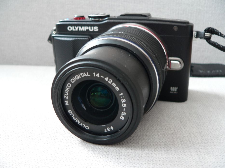 Olympus PEN E-PL6.