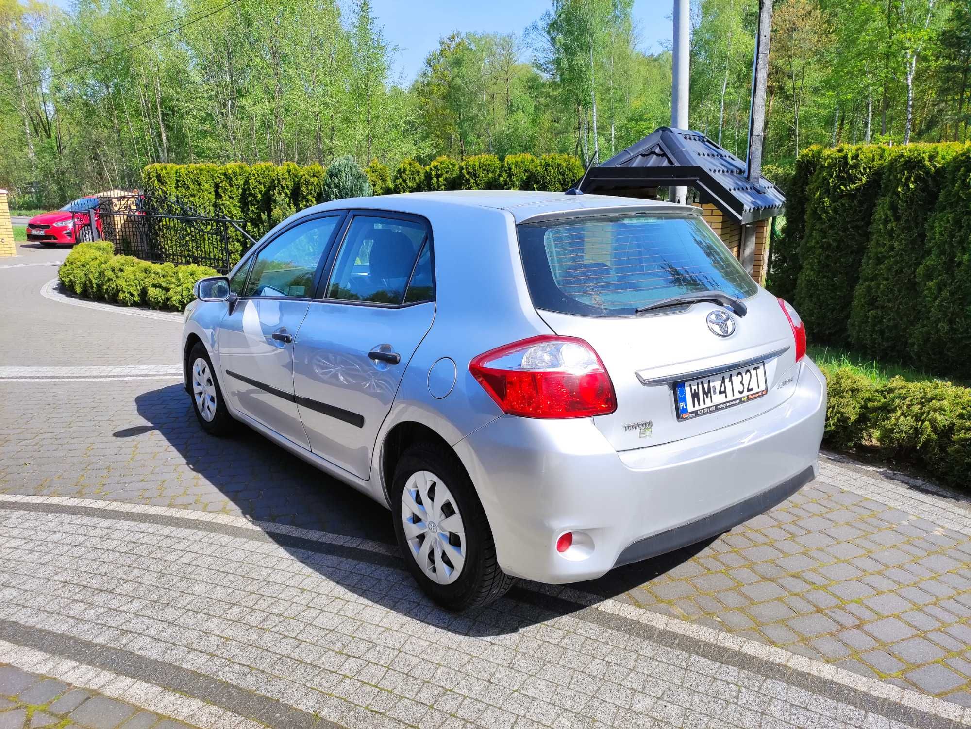 TOYOTA AURIS 1.6 benzyna 2011/12 r Salon PL