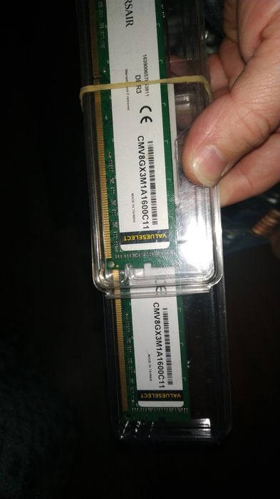 Corsair 16GB DDR3 1600mhz ( 2x 8gb) 1.5v