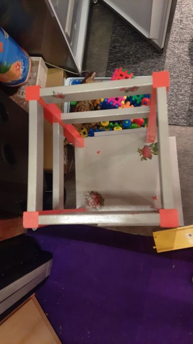 Kitchen Helper pomocnik stołek czerwony szary