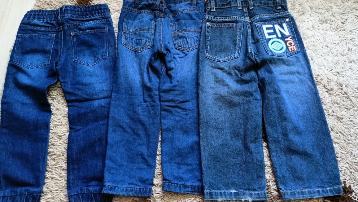 Spodnie jeansowe rozm.104
