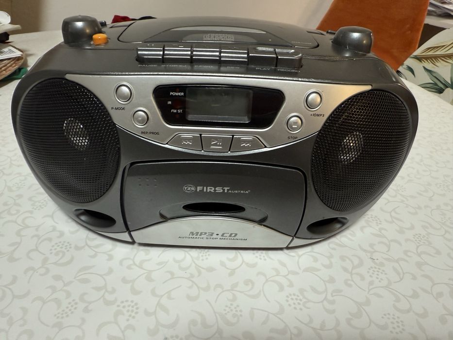 Radiomagnetofon cd boombox