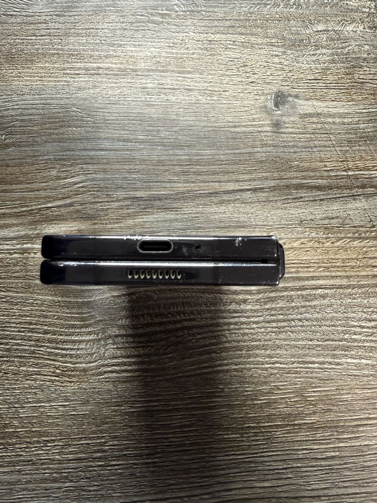 Samsung Galaxy Fold 5 12/256 гб