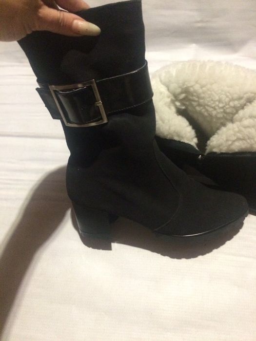 Зимове жіноче взуття