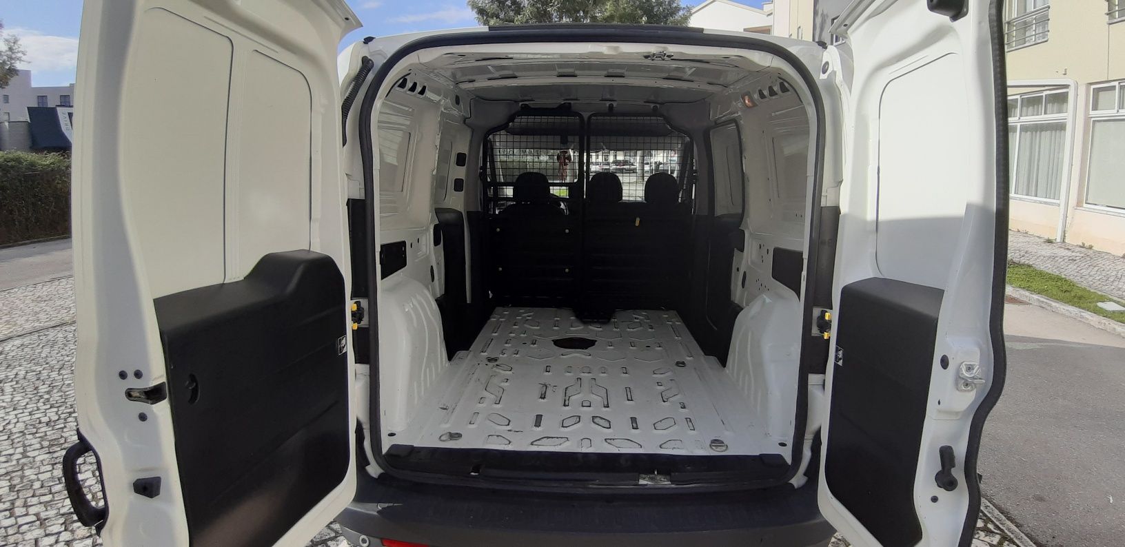 Transportes e pequenas mudanças em Fátima e  zonas limítrofes,