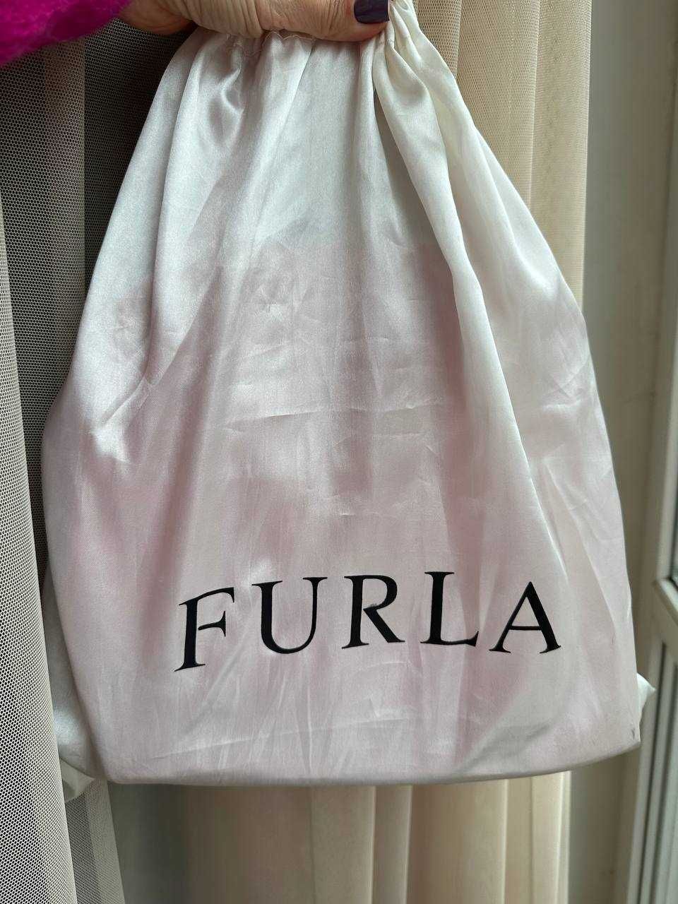 Продам сумку Фурла оригинал.