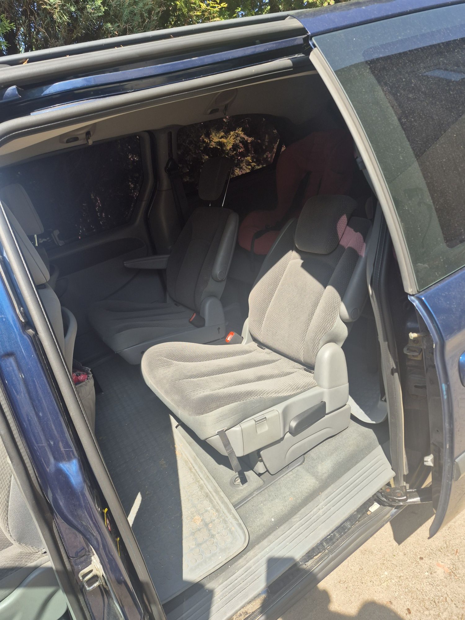 Chrysler Voyager 3.3 V6 LPG 7 osob, fotele chowane, automat,zamiana