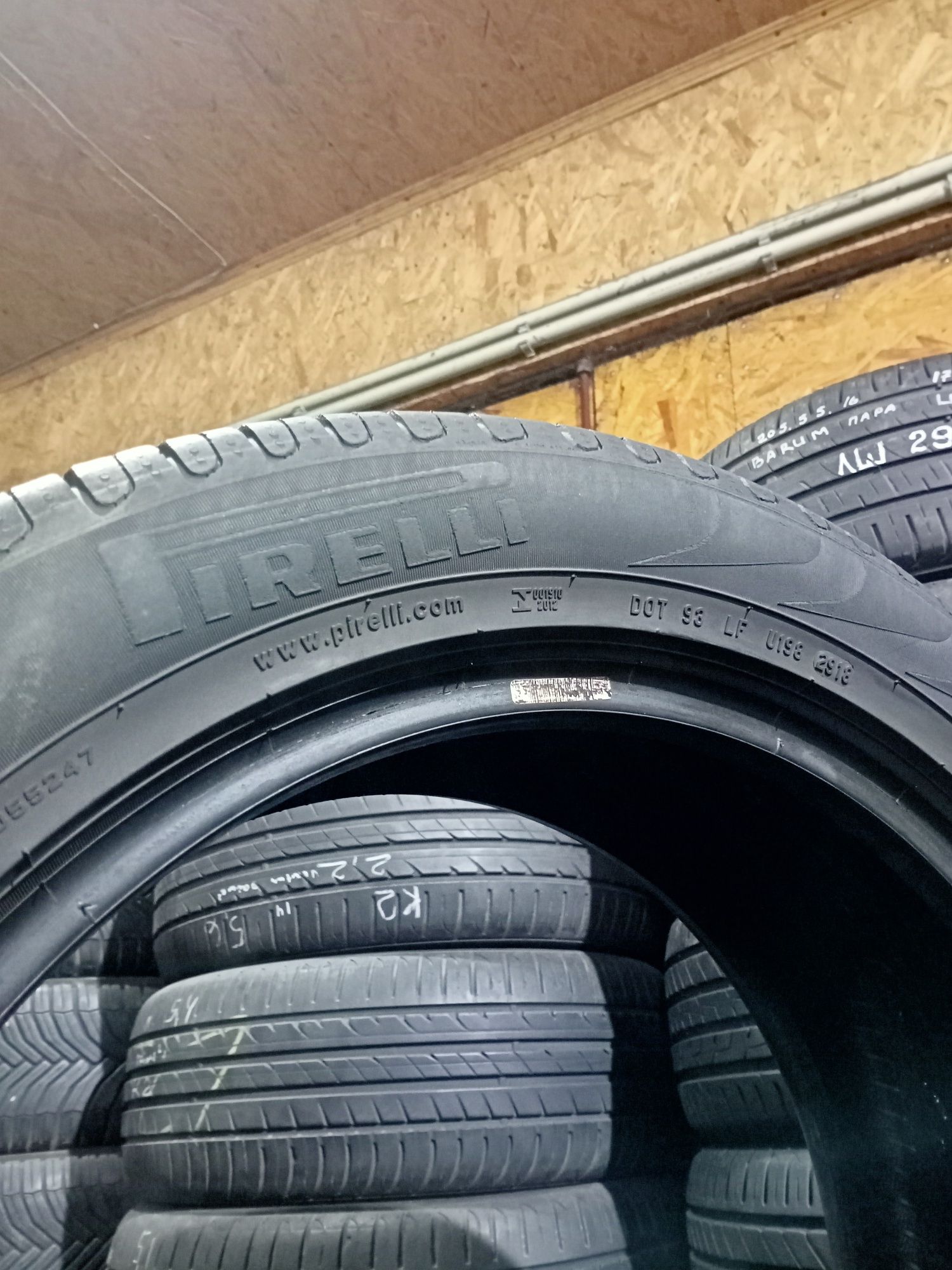 Літні шини комплект 235/50 r19 pirelli