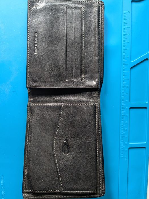 Carteira em pele camel active em bom estado como nova