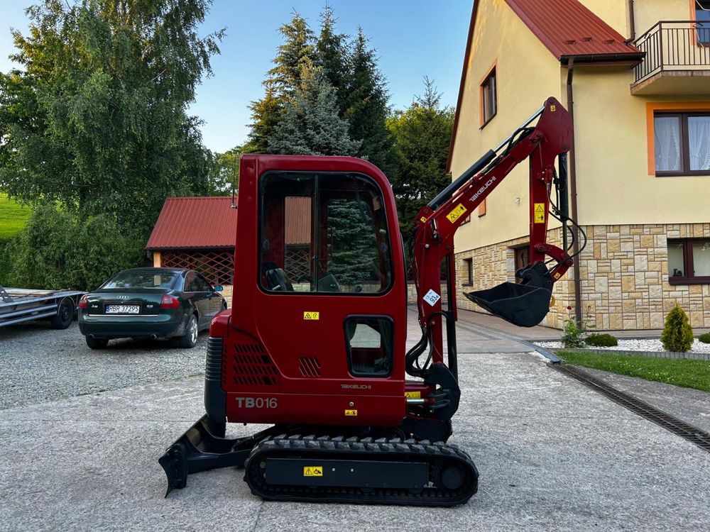 Mini koparka Takeuchi tb016