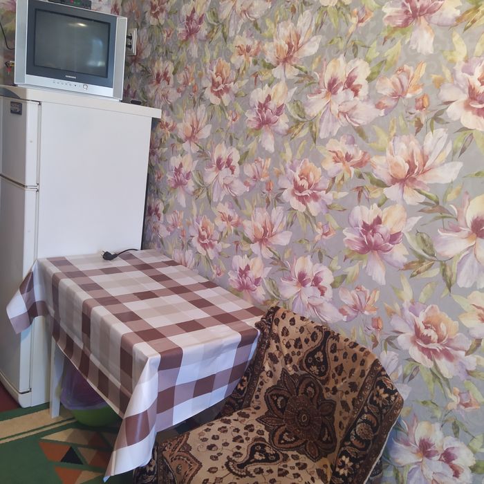 Здам на довгий термін кімнату в гуртожитку в центрі