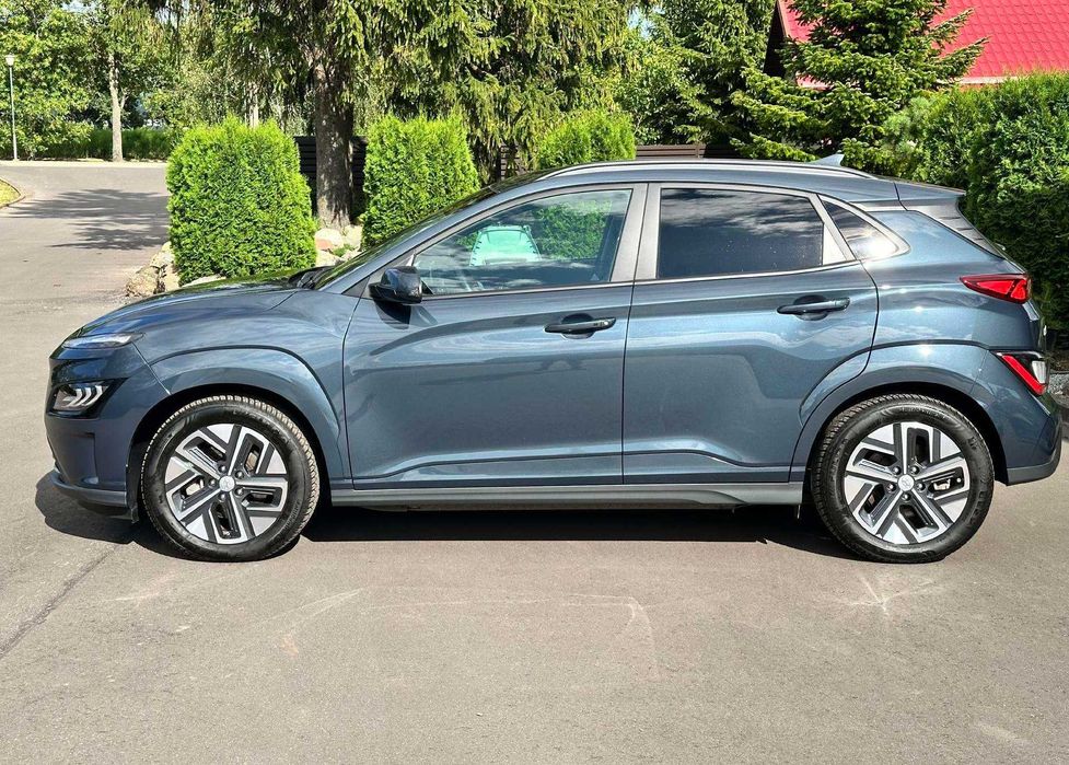 Продам Hyundai Kona, 64 кВт, 2022 року