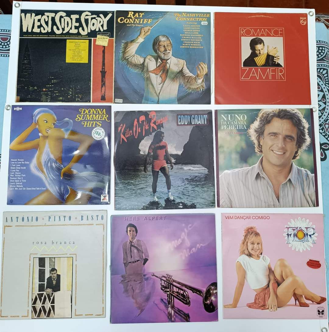 Discos de vinil , LP's
5 discos à escolha 10€