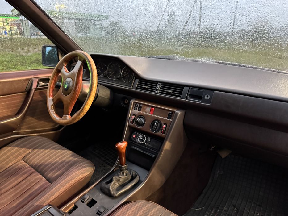 W124 ослужеге , багато всього зроблено