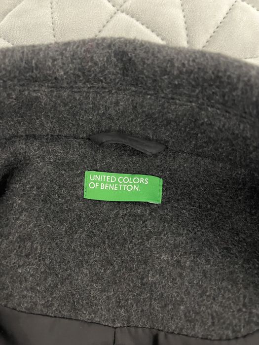 Пальто Benetton.