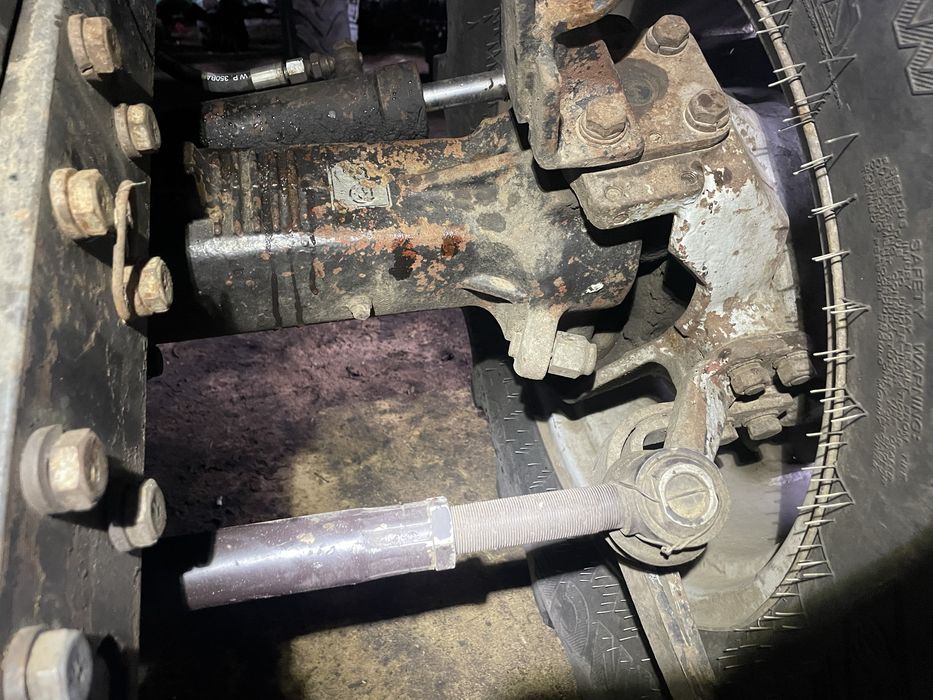 Передній міст (балочний) на трактор МТЗ 1221 1025