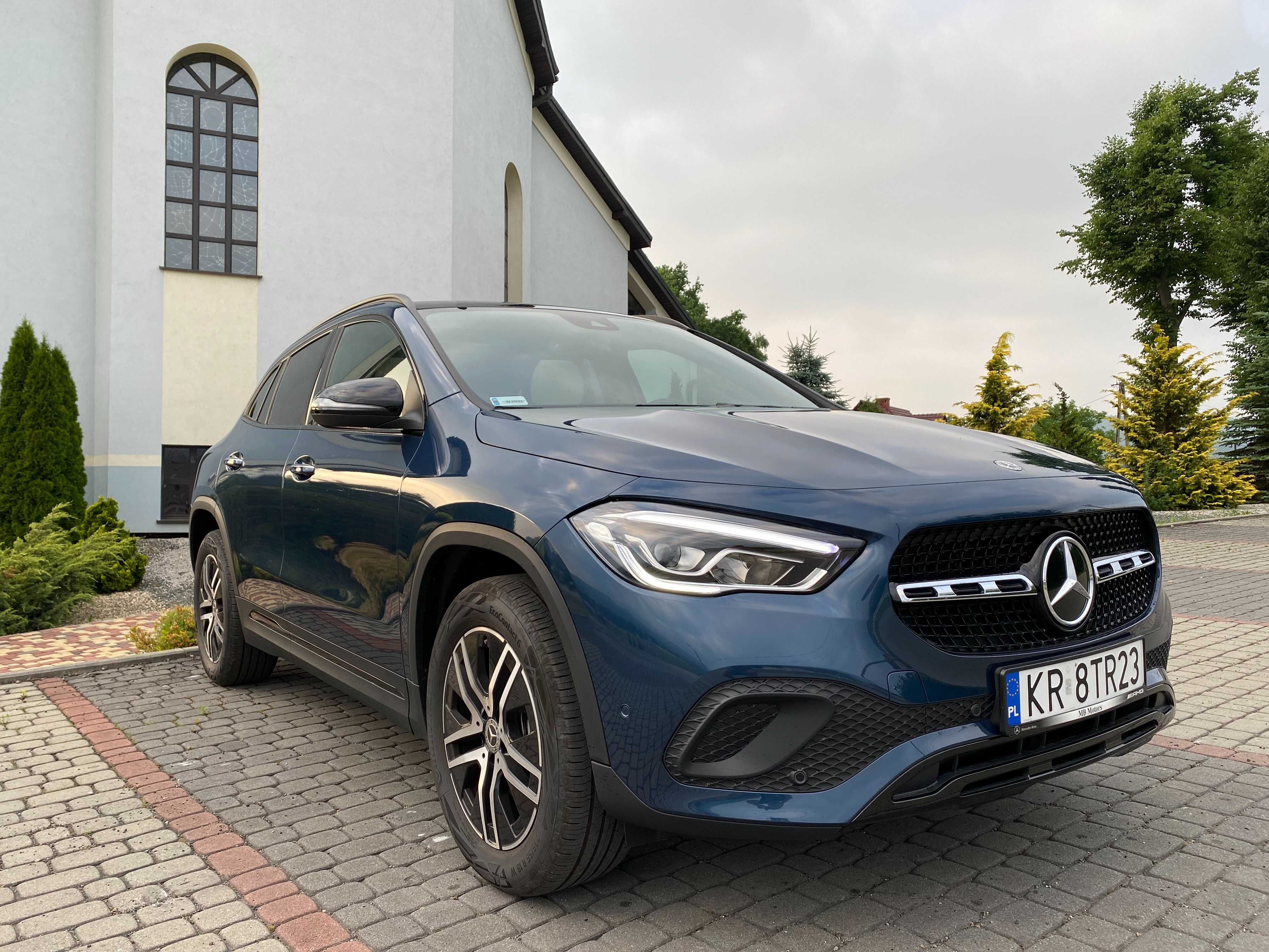 auto DO ŚLUBU Mercedes GLA jasny środek AUTO NA WESELE